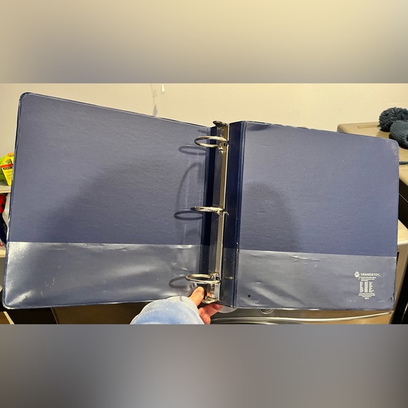 Notebooks & Binder Bundle 📘 - Picture 6 of 8